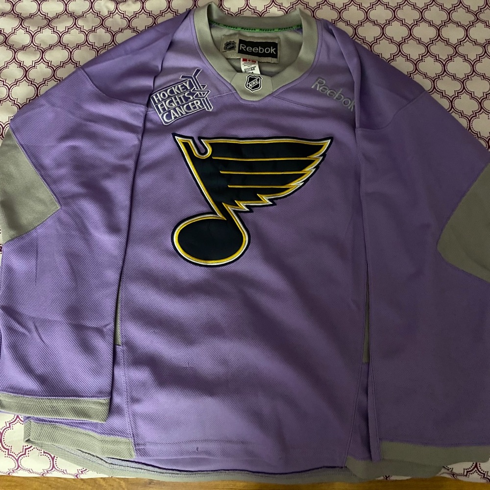 St. Louis Blues hockey fights cancer jersey